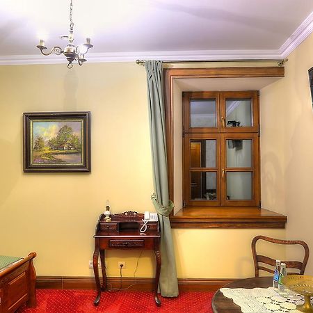 Dwor Slupia Hotel Zarzecze  Buitenkant foto