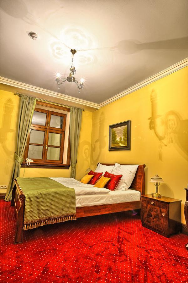 Dwor Slupia Hotel Zarzecze  Kamer foto