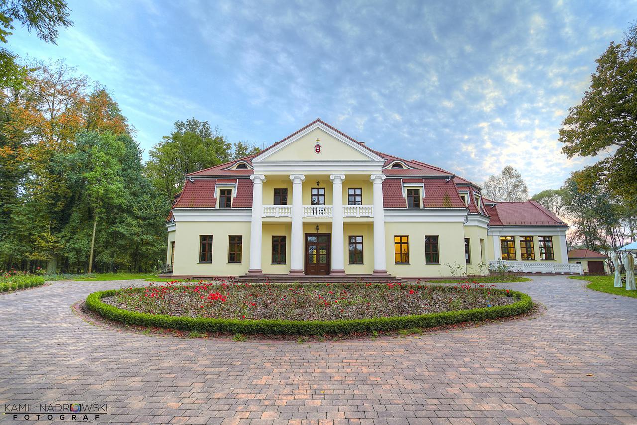 Dwor Slupia Hotel Zarzecze  Kamer foto